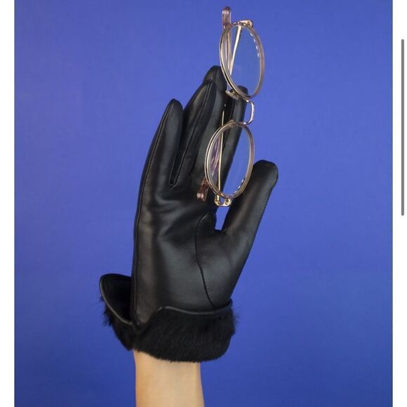 Agnelle Rabbit and Lambskin Gloves NWT - Picture 1 of 7